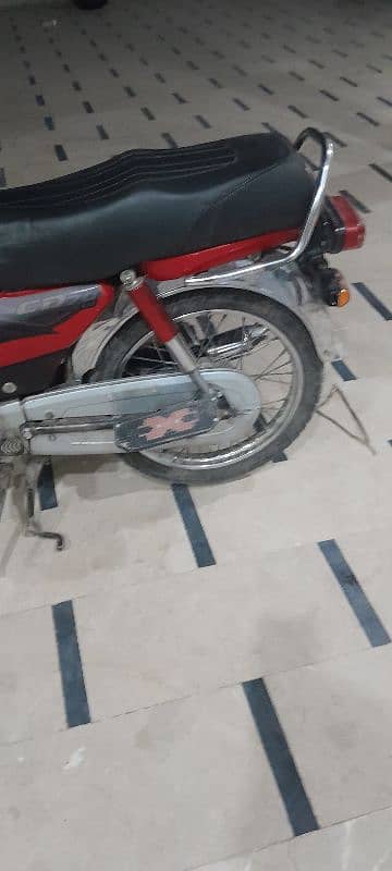 Honda cd70 6