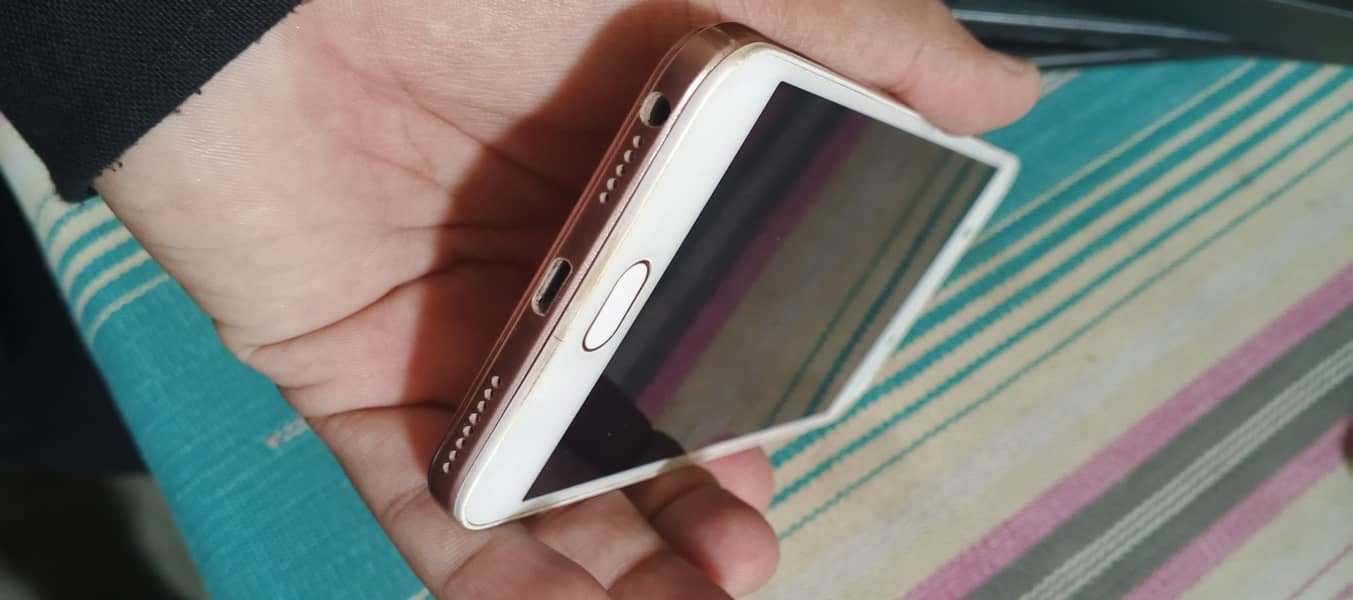 Oppo F1s urgent sale 5