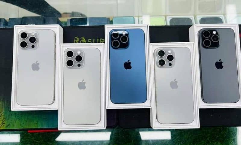 i Phone 8plus, 11,12,13,14,15 pro max on instalment Whatsap 3282968949 9