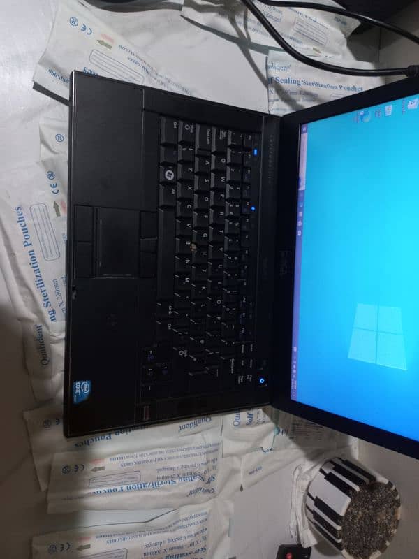 Dell Latitude 0