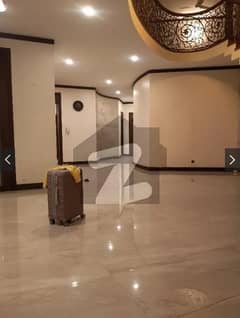 Magnificent Triple storey Bungalow of 240 yards available for rent in Gulshan-e-Iqbal 0