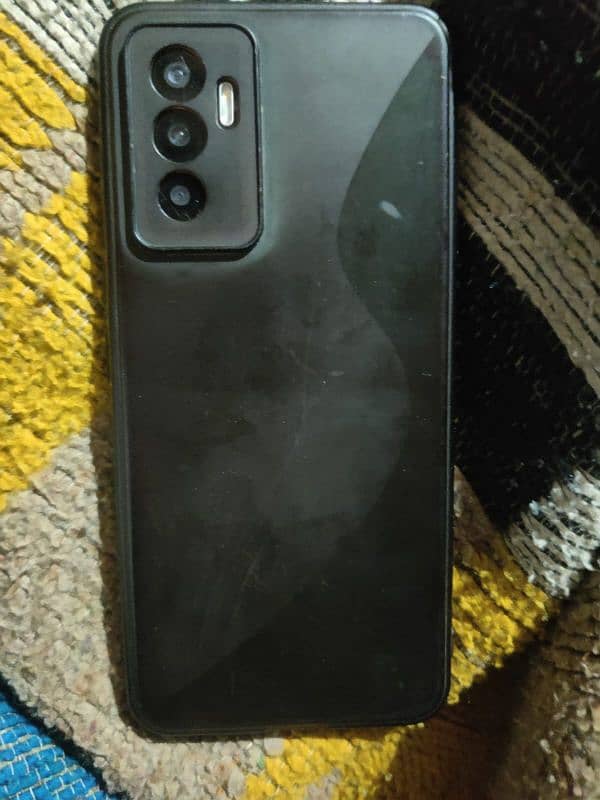 VIVO V23E 1