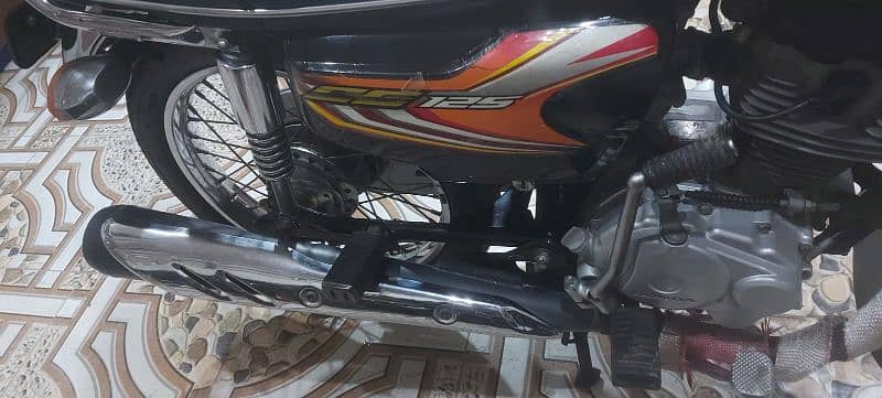 Honda CG  125, 2022 last month model 15