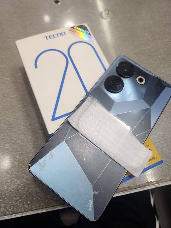 Tecno Camon 20 8+8gb 256GB 7