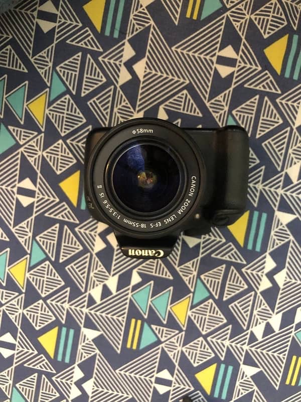 DSLR E1200D in prestine condition 1