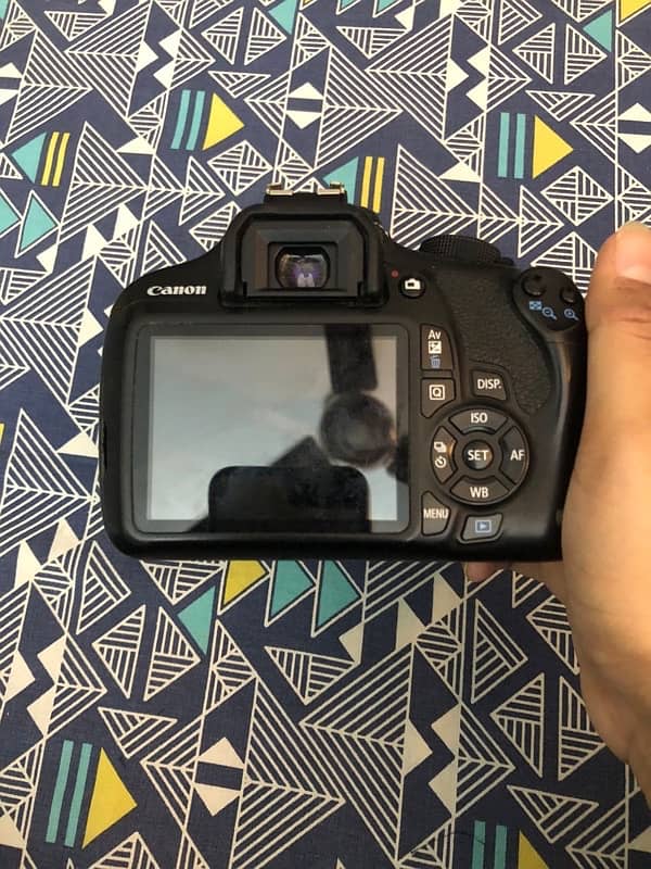 DSLR E1200D in prestine condition 4