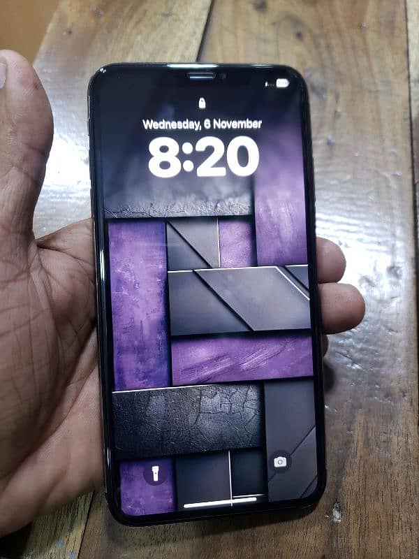 iphone xs max dual sim pta aproved 0