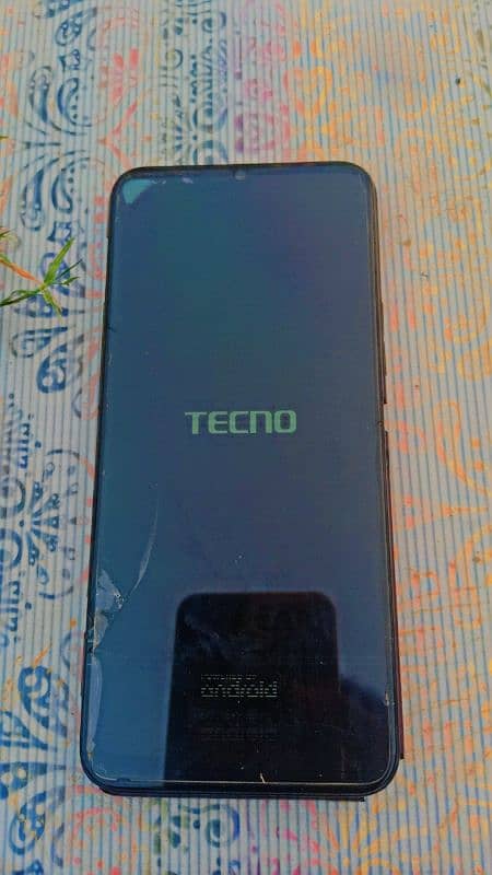 Tecno spark 4 0