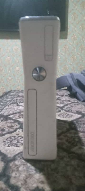 XBOX 360 Slim 1