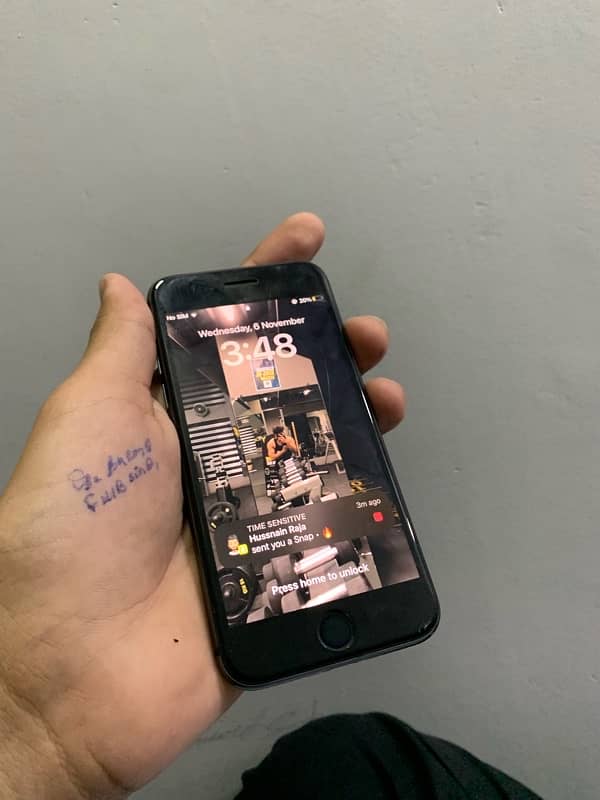 Iphone 8 64GB Non Pta all ok Battery health 75% 10 by 9 5