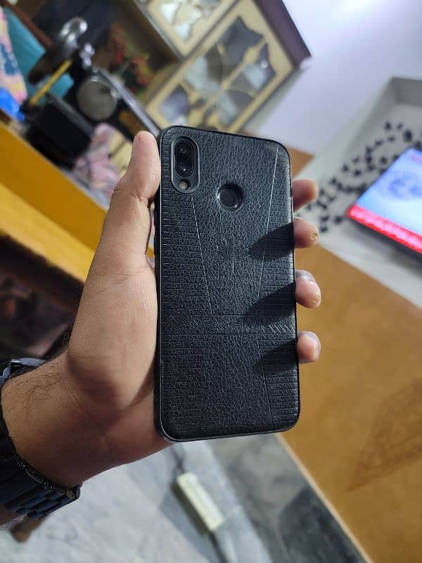 Huawei p20 lite 9.5/10 | 4gb 128gb 8