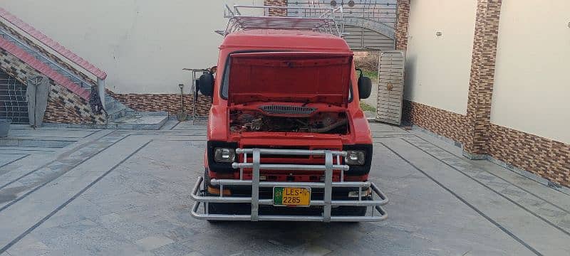 GMC Leyland van 20 Seater 10/10 9