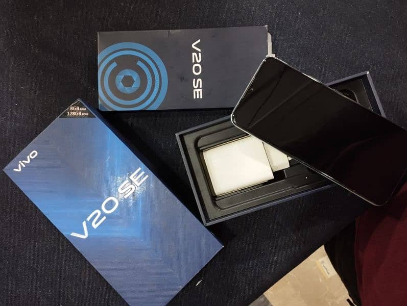 Vivo v20 SE urgent sale 0