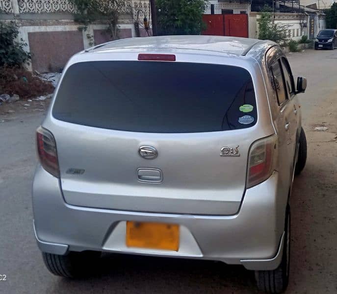 Daihatsu Mira 2012 4