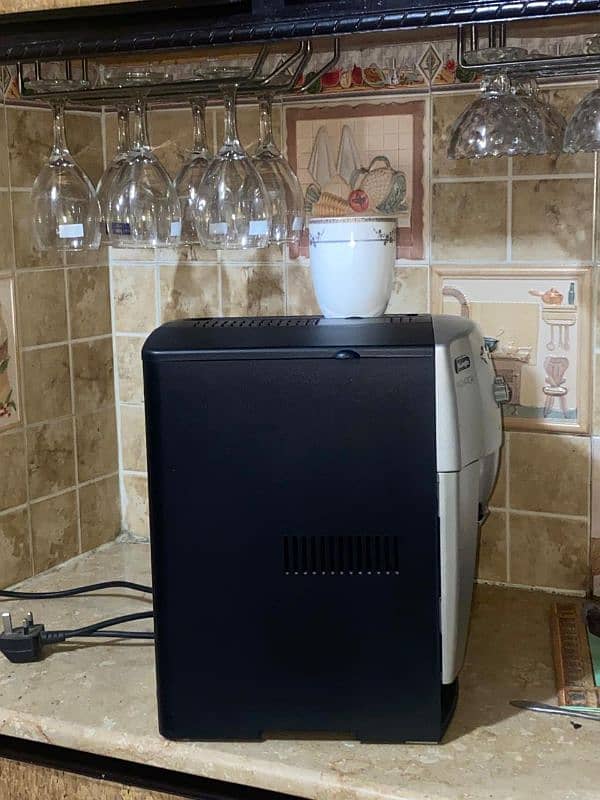 Coffee maker machine 1