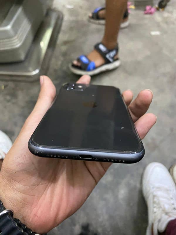 iPhone 11 64gb non PTA water pack 1