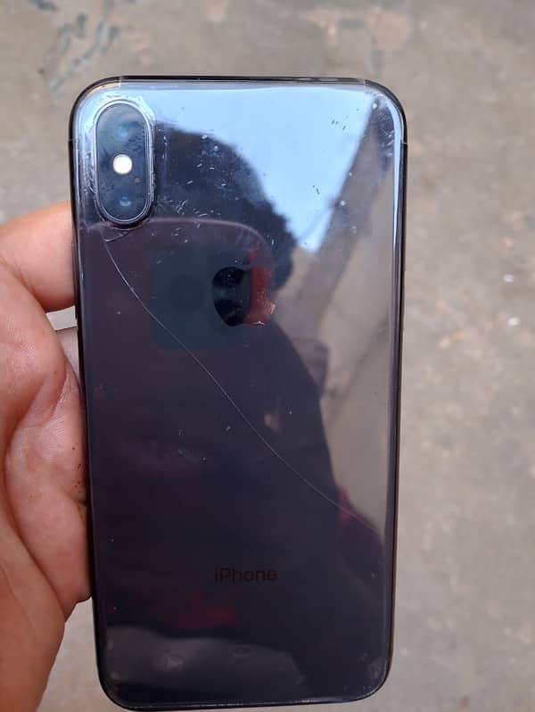 I AM SELLING I PHONE X 256gb PTA APPROVED 1