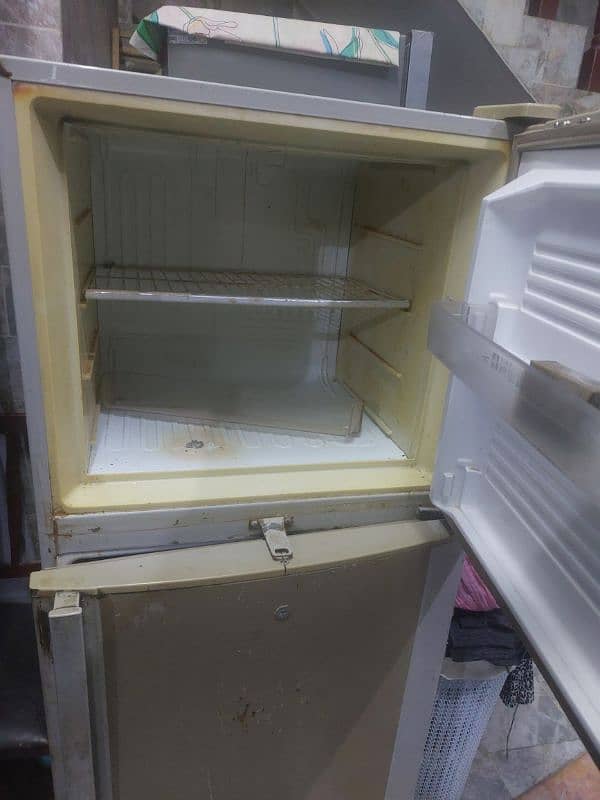 good condition fridge. 2