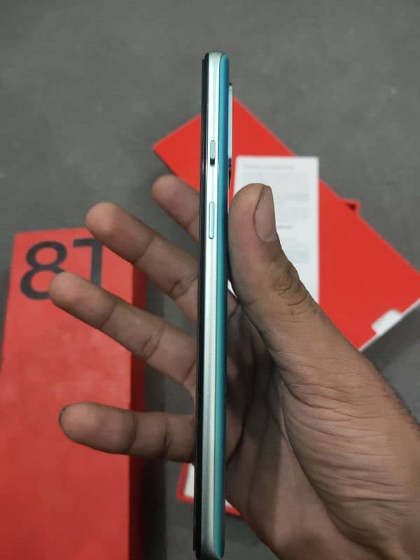 OnePlus 8t 12/256 with Box 6