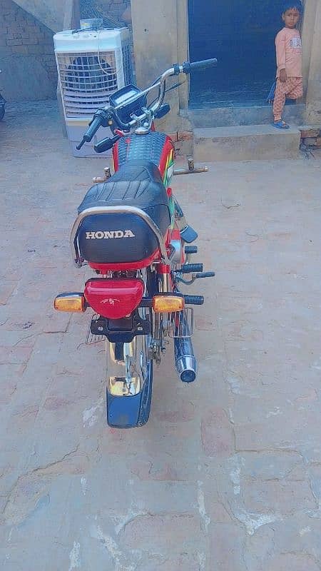 Honda cd70 3