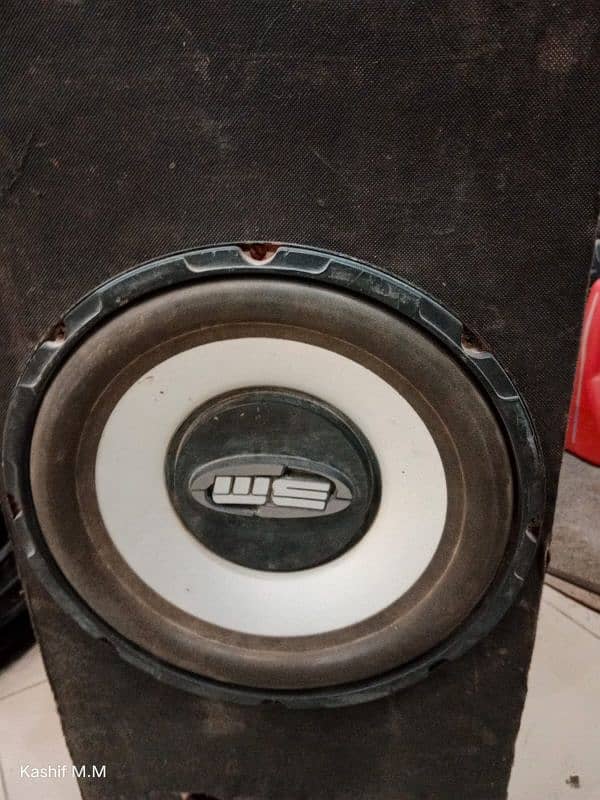 booshmen woofer and 4channel amplifier peti 1