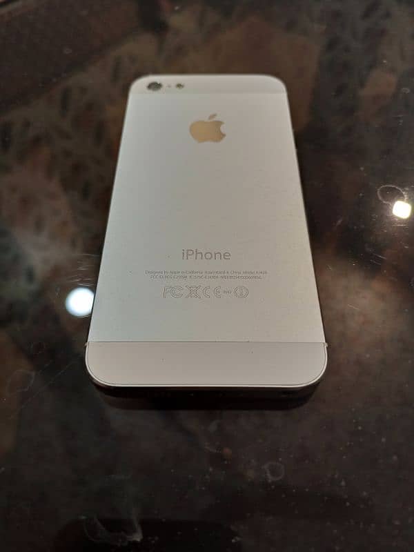 Apple I phone 5s 1