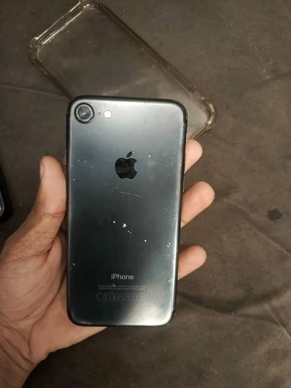 iPhone 7 32GB Official PTA Approved 0