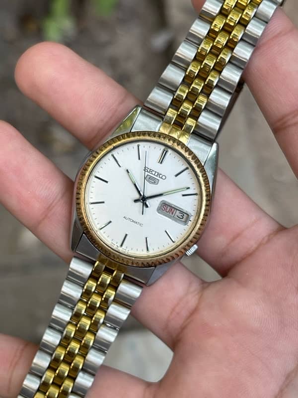 Seiko 5 Golden Dial 3