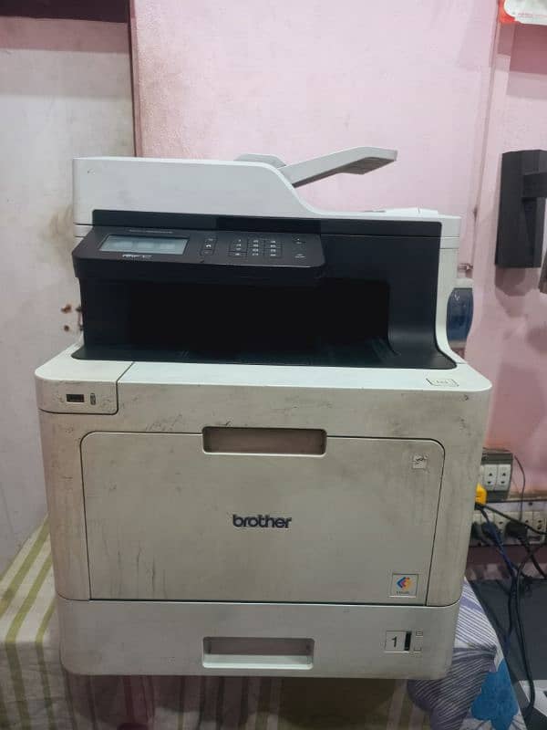 Brother MFC -L8690CDW Color Laser Printer 1