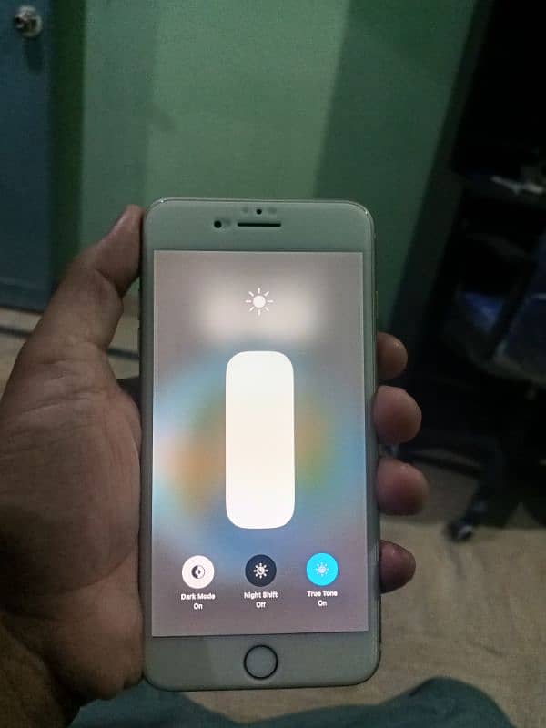 I Phone 8 Plus (256GB PTA Approved) 7