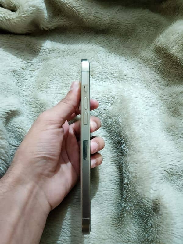 I phone 12 pro max 128 gb non pta 4