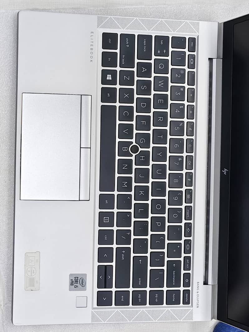 HP_ELITEBOOK_840_G7 4