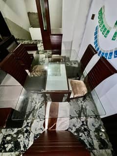 Dinning Table For Sale With 6 Luxuries Chairs Table With Full Of Glass