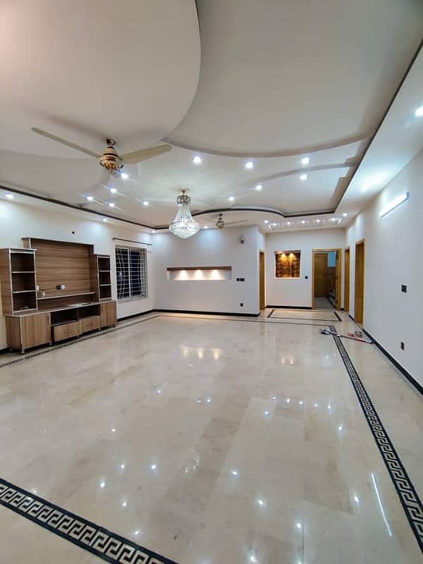 40x80 House For Sale In G-15 Islamabad 0