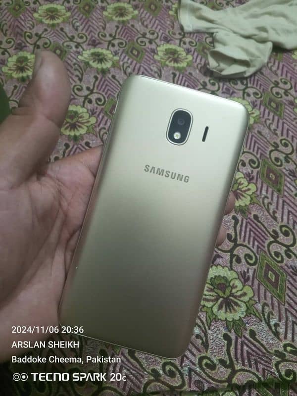 samsung J4 1