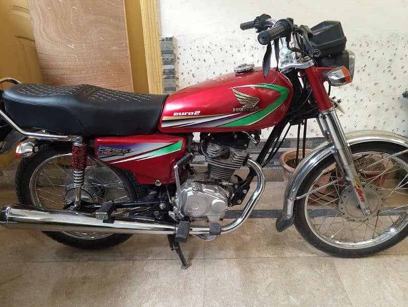 Honda 125 (2013) model 2