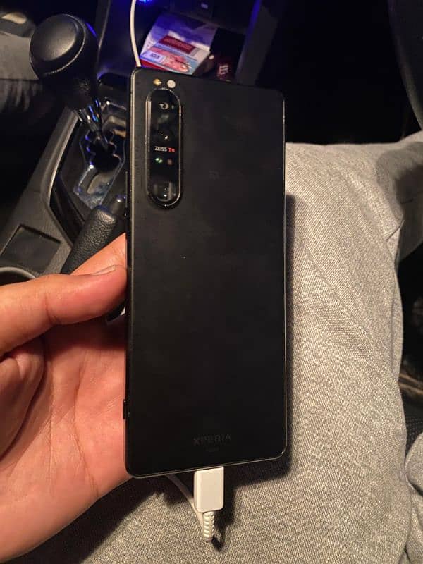 xperia 1 mark 3 brand new phone official pta approvd 10/9 conditn 12 0