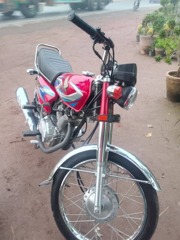 Honda 125 for sale 03004088701 Wtsap 3