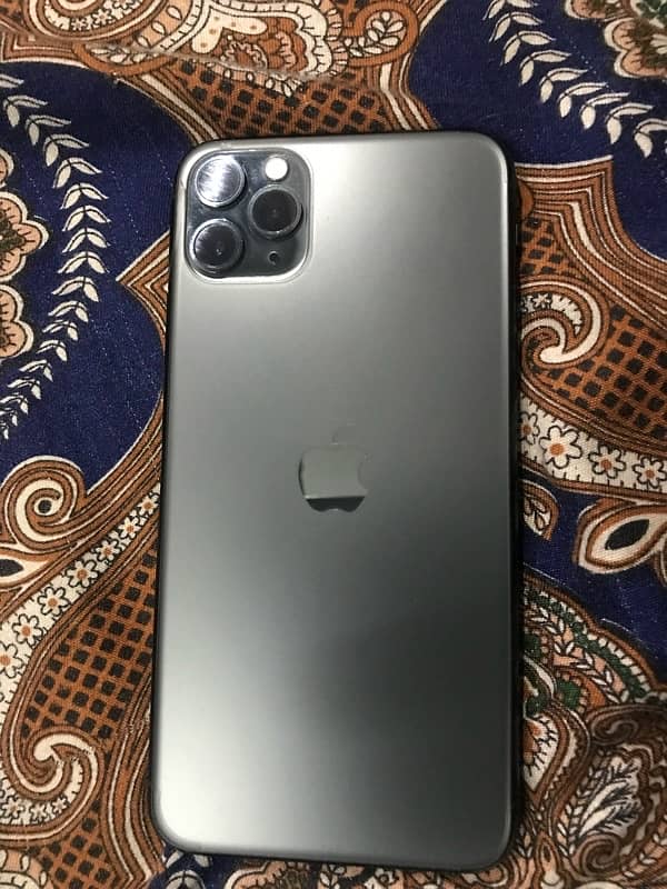 iphone 11 pro max 6