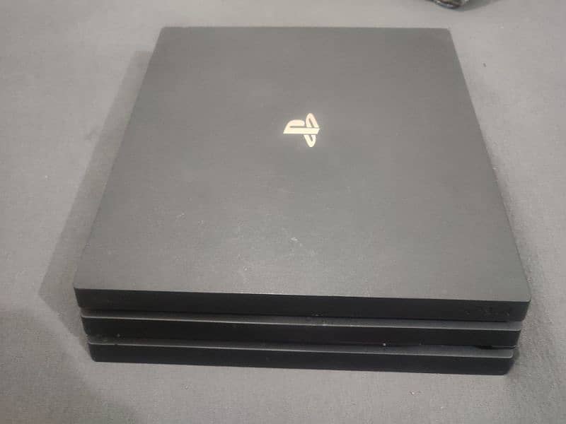 PS4 PRO UK (urgent sell) 4