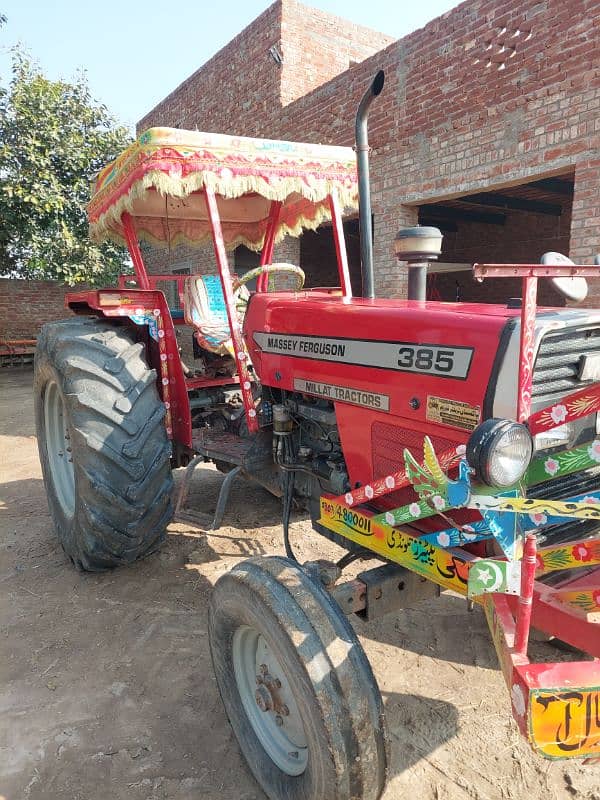 Massey Ferguson 385 1