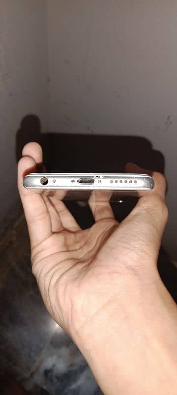 iphone 6 s 64gb PTA aprove 1 hand use exchange possible 2