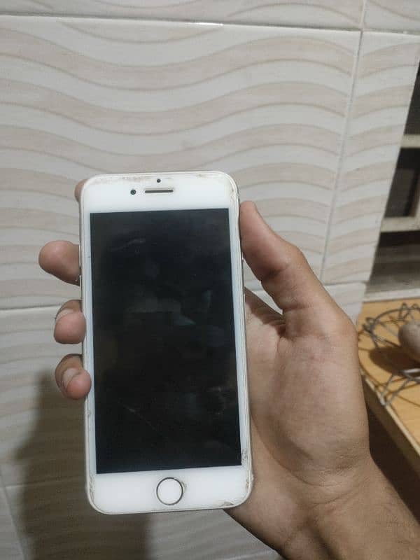 Iphone 7 non pta 10/10 condition 4