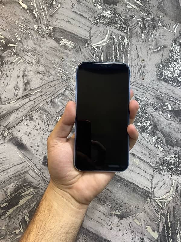 IPhone XR 5