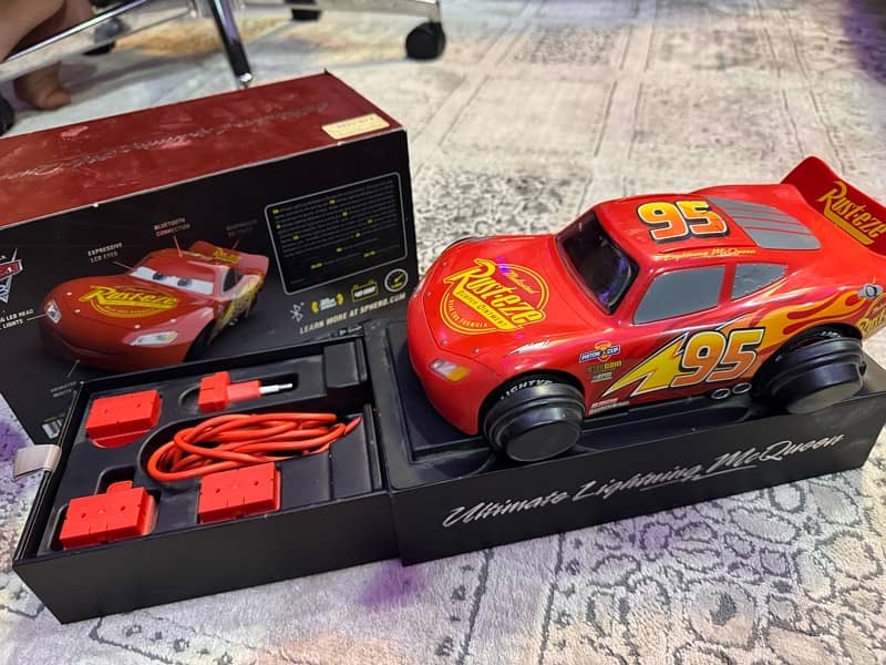 Sphero Ultimate Lighting Mcqueen 3