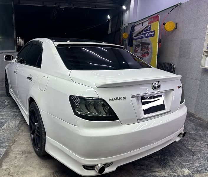 Toyota Mark X 2005 3