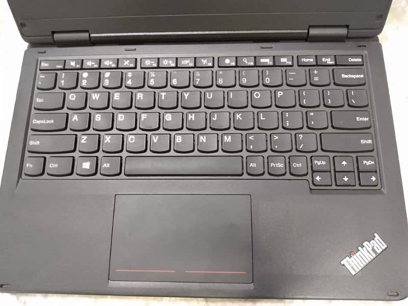 Lenovo Thinkpad laptop Intel Celeron Model 11e 3