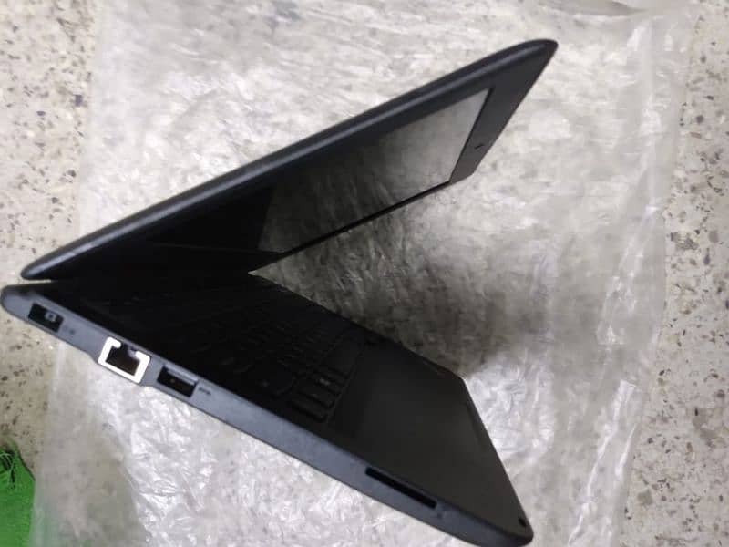 Lenovo Thinkpad laptop Intel Celeron Model 11e 6