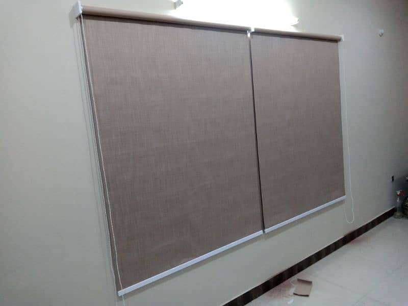 Roller Blinds Decorate Home & Offices 3