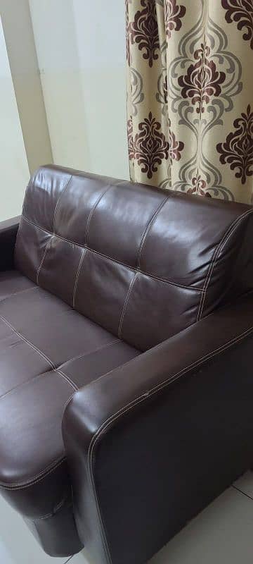 2 seater sofa 1.1 seater sofa 2.3 seater sofa 1. READ DESCRIPTION 1